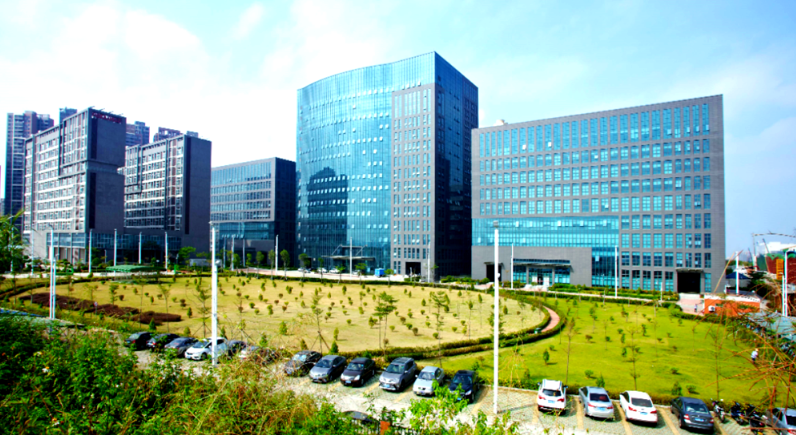工程五金与施工设备选型对比：建筑企业如何匹配高效耐用的机械设备方案
